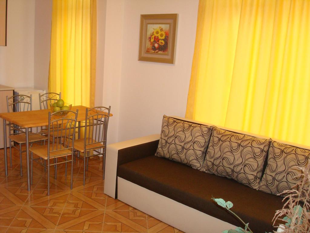Saint Elena Apartcomplex Napospart Kültér fotó