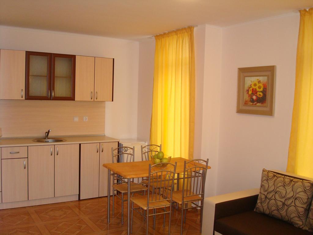 Saint Elena Apartcomplex Napospart Kültér fotó